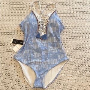 Dolce Vita Women’s Ukara Lace Up One Piece Swimsuit (Blue White Chambray, Large)